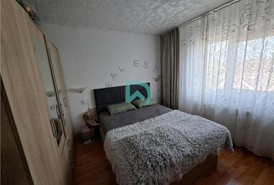 Apartament cu 3 camere decomandat în Astra - 11