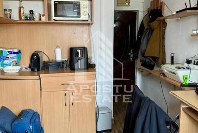 Garsonieră decomandată, mobilată în Complex Studențesc