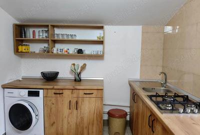 Inchiriez cabana Revelion 4500 lei - 2