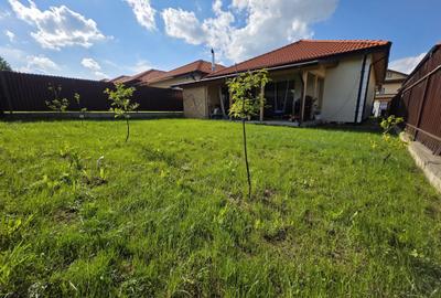 Casă cu 4 camere decomandat în Bucium - 6