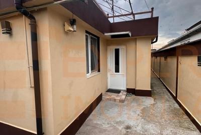 Casă individuală cu 3 camere cu Canalizare în CET - 1