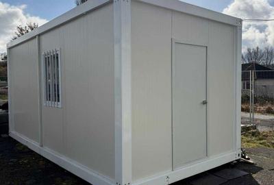 Spațiu comercial, de 18 mp, în Central - 7