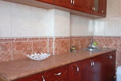 Apartament 3 camere central Buftea- 400 de euro, mobilat, utilat, loc parcare - 9