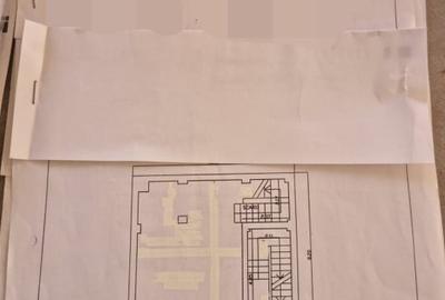 Spațiu comercial, de 380 mp, în Central - 8