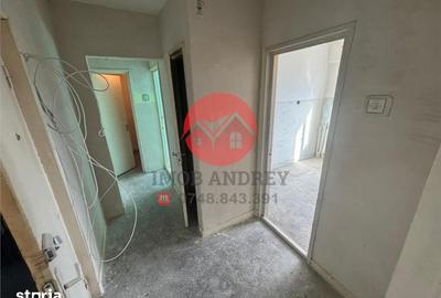 Apartament cu 3 camere decomandat în Neptun - 1