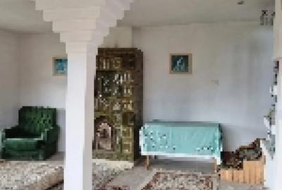 Casă cu 8 camere în Domnești - 5