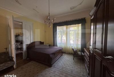 Casă cu 5 camere decomandat cu Teren 311 Mp în Central - 2