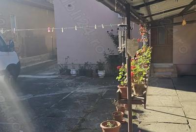 Casă cu 1 camere cu Teren 550 Mp în Central - 2