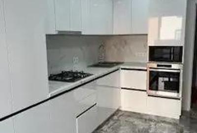 Apartament cu 2 camere decomandat în Băneasa