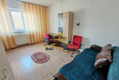 Garsoniera de inchiriat Zona Centrala, Str. 9 Mai,... - 1