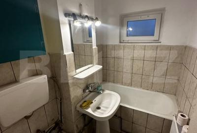 Apartament cu 4 camere semidecomandat în Craiovița Nouă - 8