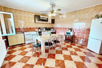 Vilă P+2 cu 4 Apartamente / Spațiu Comercial - PROPRIETAR - 2