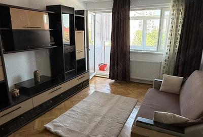 Proprietar, inchiriez apartament 2 camere dec. mobilat si utilat Eroii Revolutiei , langa metrou - 8