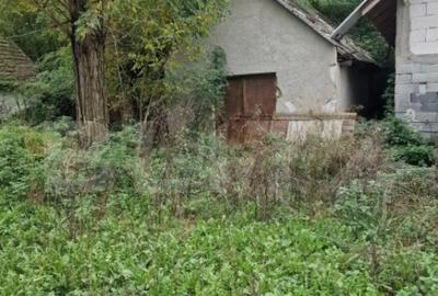 Teren de 79000 mp, în Central - 6