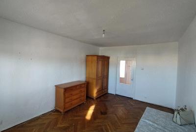 Garsonieră decomandată în Central - 9