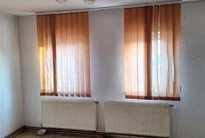 Casă individuală cu 2 camere în Sânpetru