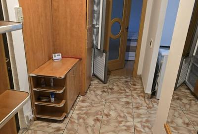 Apartament cu 3 camere, cartier Rovine - 2