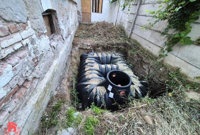 Casă individuală cu 7 camere cu Canalizare în P-ța Unirii - 13