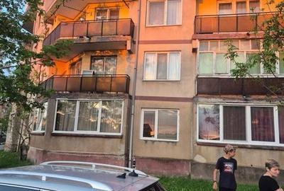Apartament cu 4 camere în Central - 1