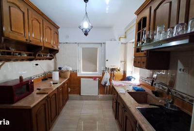 Casă cu 4 camere în Central - 3