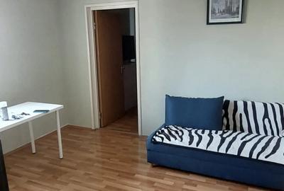 Apartament cu 2 camere decomandat, mobilat în Titan