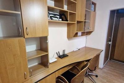 Apartament cu 3 camere decomandat în Nicolina - 2