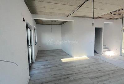 Casă cu 3 camere cu Teren 270 Mp în Vânători - 2