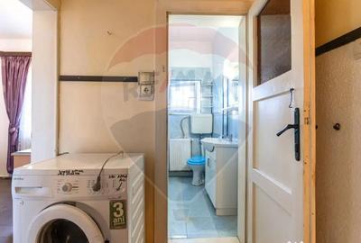 Casă cu 3 camere cu Teren 492 Mp în Tractorul - 1