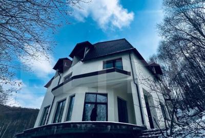 ???? Pensiune de vanzare in Moieciu teren 1.900 mp, pr ???? Pensiune de vanzare in Moieciu teren 1.900 mp, pr - 2