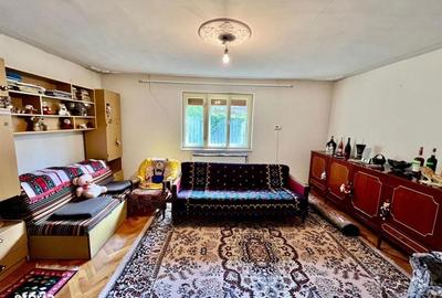 Casă cu 4 camere în Central - 1
