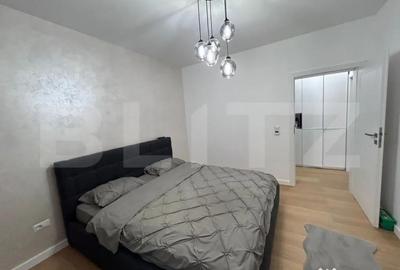 Apartament cu 3 camere semidecomandat, mobilat în Central - 1