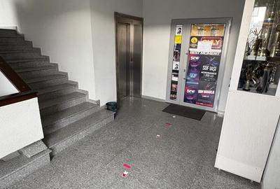 Birou, de 240 mp, în Baza 3 - 2