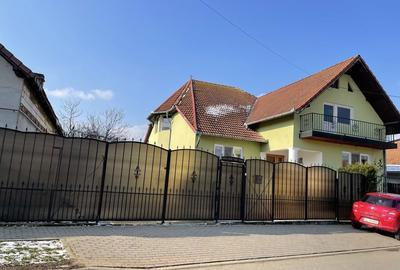 Casă cu 4 camere cu Teren 870 Mp în Central - 4