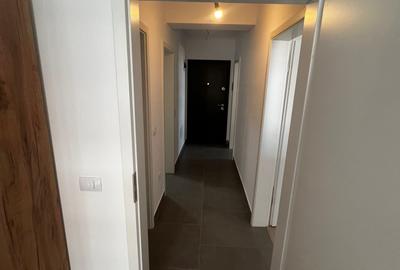 Apartament cu 2 camere decomandat, mobilat în Tractorul - 2