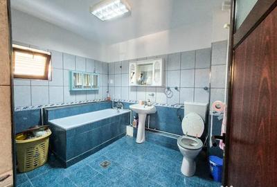 Casă cu 9 camere cu Teren 585 Mp în Prundu - 3