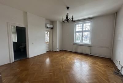 Casă cu 20 camere cu Canalizare în Aviatorilor - 5