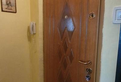 Apartament cu 3 camere decomandat, mobilat în Viziru 1 - 5