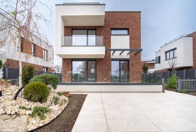 VILA DE LUX - 4 CAMERE - SNAGOV - COMISION 0% - 1