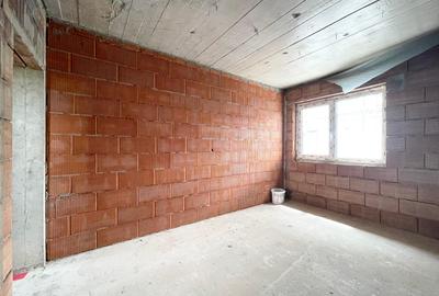 Duplex cu 4 camere cu Canalizare în Moșnița Veche - 10