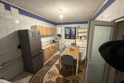 CASĂ-VILĂ DE VÂNZARE IN ZONA DAMAROAIA SEC.1 - 6