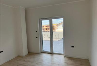 GIROC - 4 CAM - 2 BAI - LOC PARCARE - INCALZIRE IN PARDOSEALA - BLOC NOU - 3