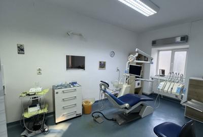 Spațiu comercial, de 96 mp, în Central - 4