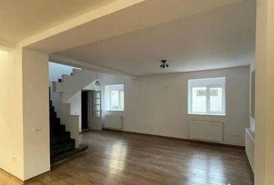 Casă cu 6 camere cu Teren 250 Mp în Tineretului - 10