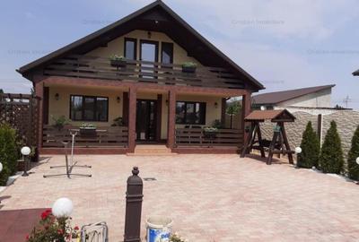 Casă cu 5 camere cu Teren 250 Mp în Chercea