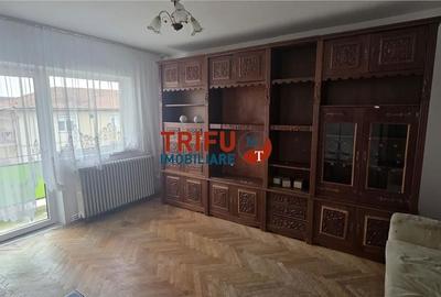 Apartament cu 3 camere decomandat în Tolstoi