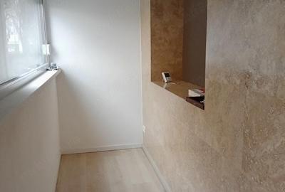 Apartament cu 3 camere semidecomandat în Centrul Civic - 1