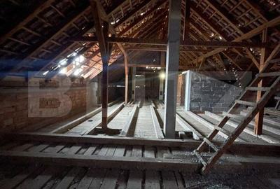 Casă cu 4 camere cu Teren 2900 Mp în Central - 3