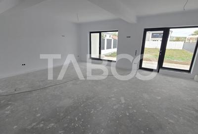 Duplex de vanzare 380mp teren liber 4 camere 2 bai 2 parcari Selimbar Duplex de vanzare 380mp teren liber 4 camere 2 bai 2 parcari Selimbar - 9
