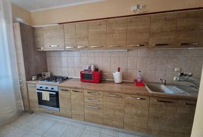 Inchiriez apartament pozi?ionat in cartierul reziden?ial Ared Uta - 6