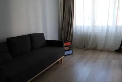 Apartament cu 4 camere decomandat în Tineretului